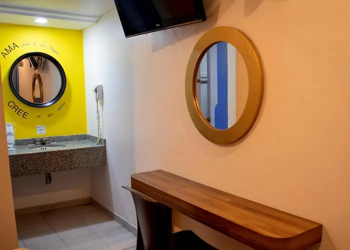 Muy Cdmx, Hotel *